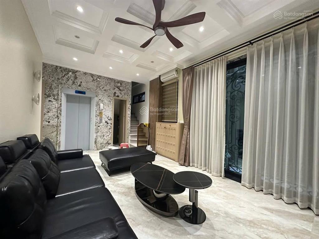Bán nhà lò đúchai bà trưng ngõ nông gần phố nhà mới thang máy sổ 36m thực tế 406tầngmt8m 18 tỷ