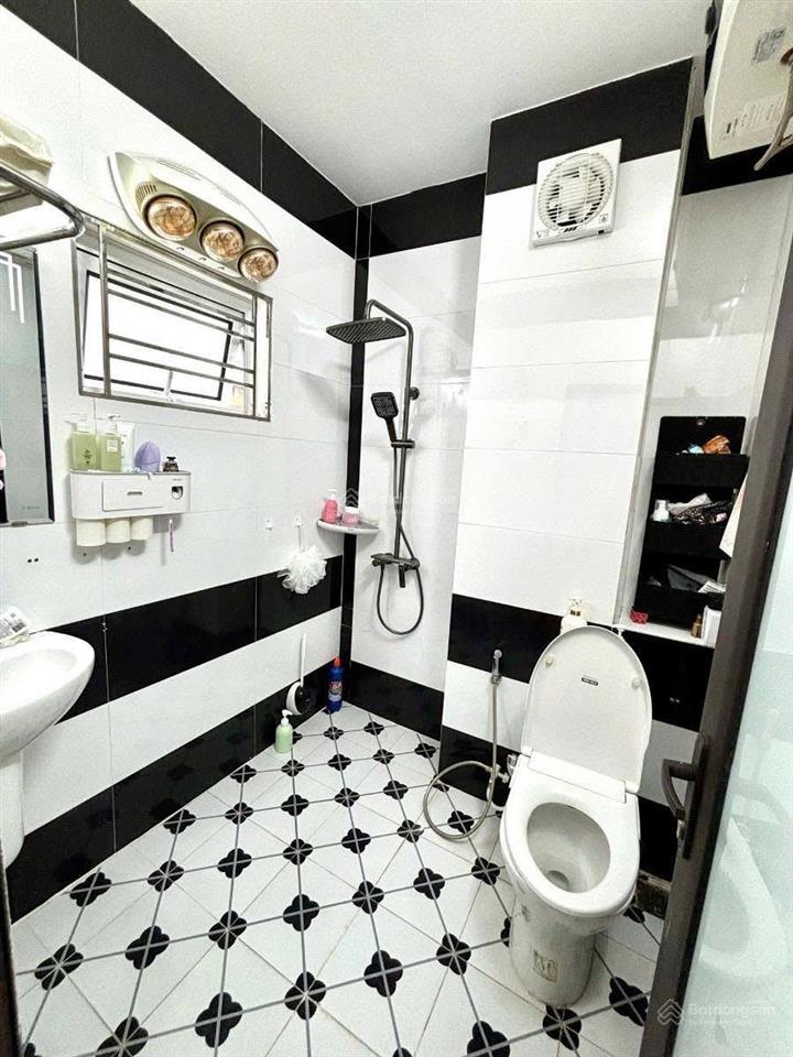 Bán nhà phố đào duy từ, hoàn kiếm ngõ rộng dt 30m2, 5t, mt 4,7m giá 16,5 tỷ nhà đẹp ở ngay
