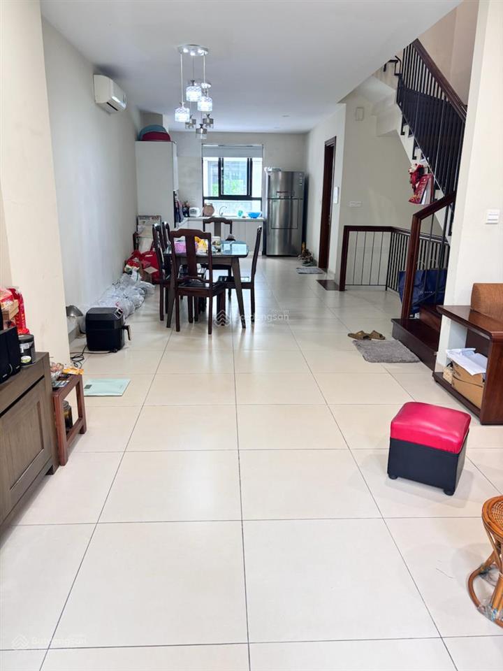 Bán liền kề vinhomes thăng long nam an khánhhoài đức vài bước ra hồ dt 90m4tmt5m giá 21.8 tỷ