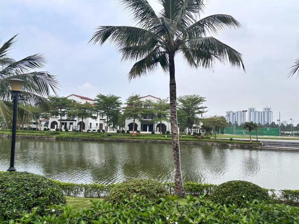 Bán liền kề vinhomes thăng long nam an khánhhoài đức vài bước ra hồ dt 90m4tmt5m giá 21.8 tỷ