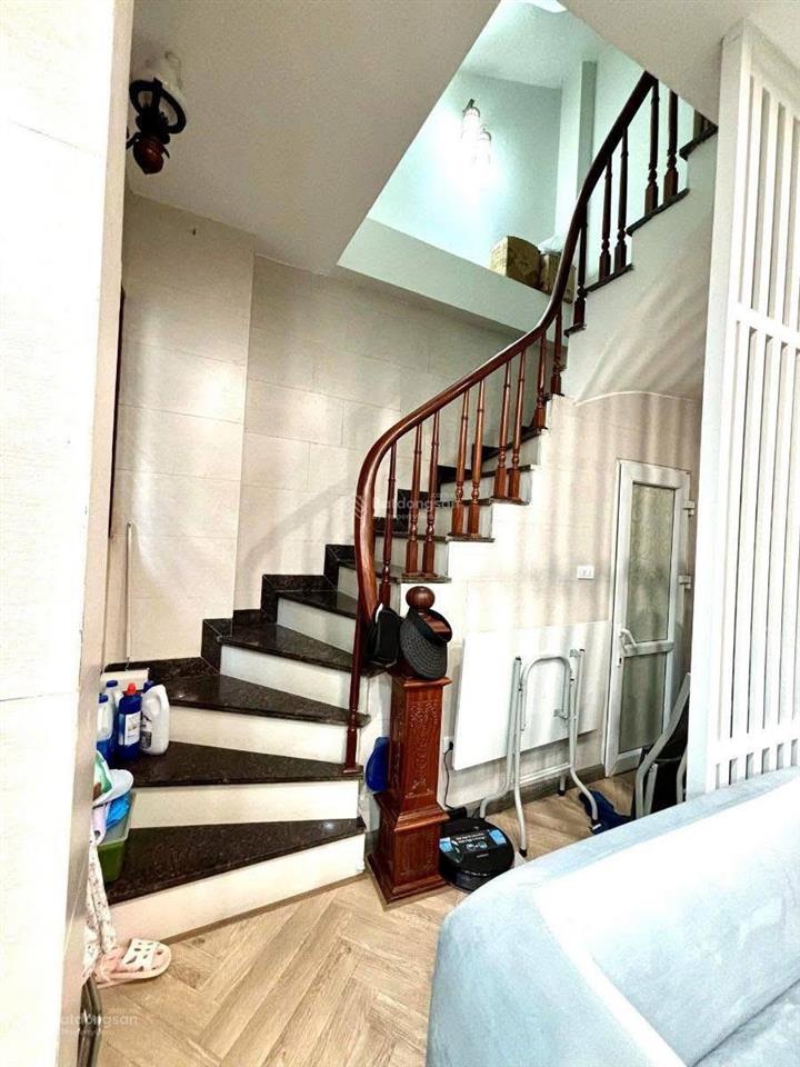 Bán nhà phố đào duy từ, hoàn kiếm ngõ rộng dt 30m2, 5t, mt 4,7m giá 16,5 tỷ nhà đẹp ở ngay