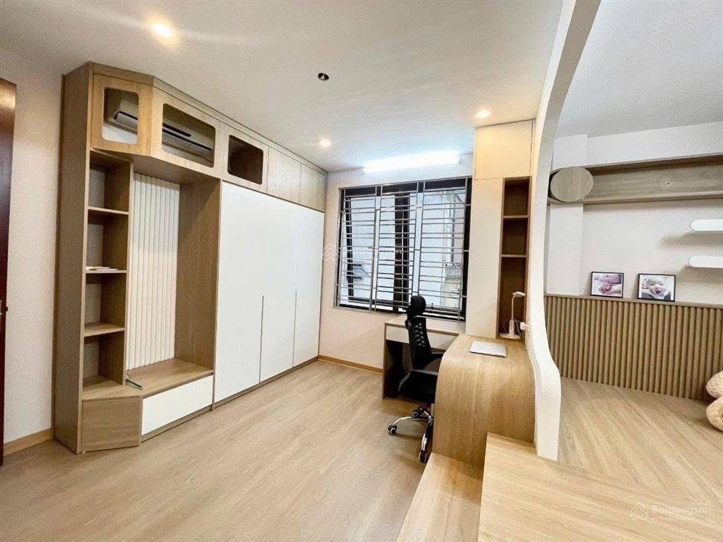 Bán nhà phố đào duy từ, hoàn kiếm ngõ rộng dt 30m2, 5t, mt 4,7m giá 16,5 tỷ nhà đẹp ở ngay
