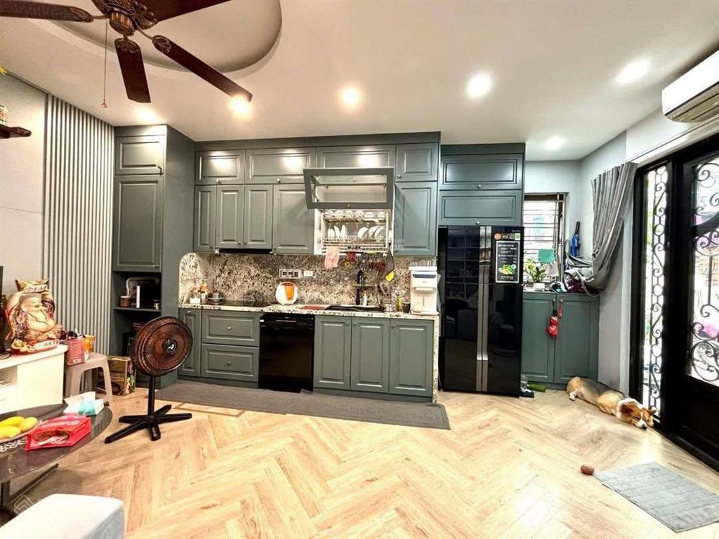 Bán nhà phố đào duy từ, hoàn kiếm ngõ rộng dt 30m2, 5t, mt 4,7m giá 16,5 tỷ nhà đẹp ở ngay
