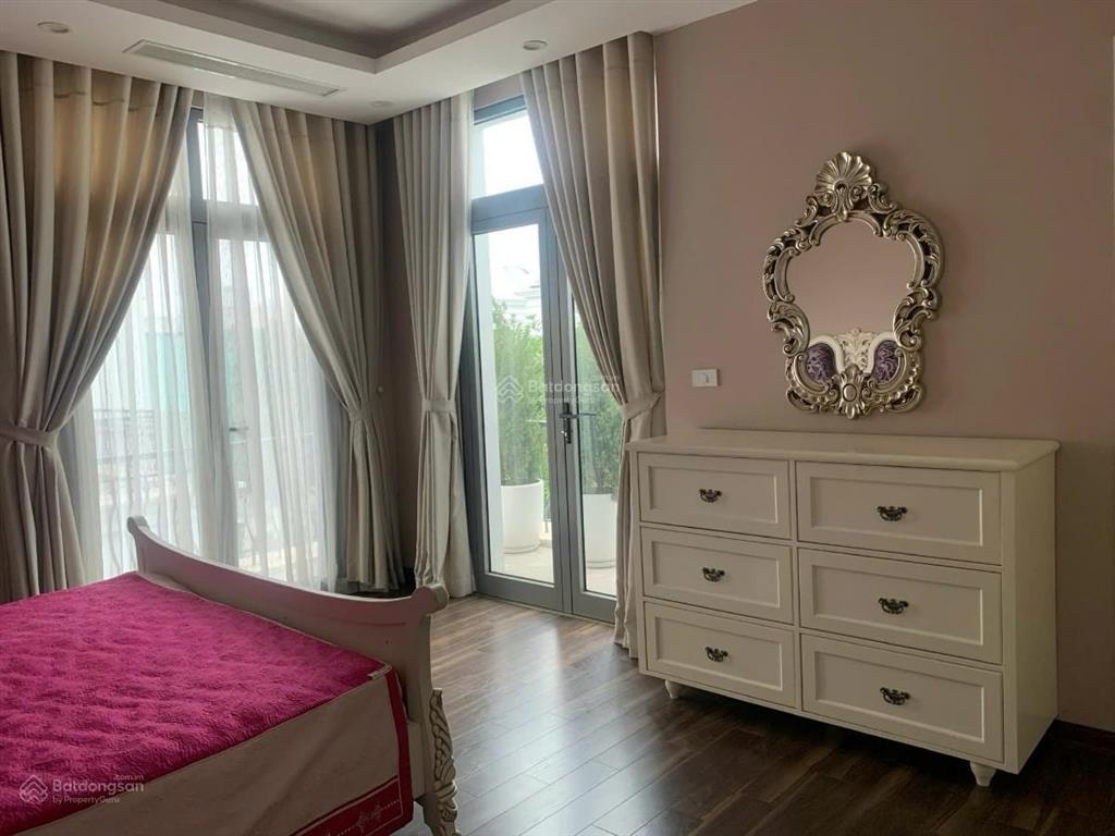 Bán biệt thự khu nguyệt quế vinhomes riverside long biên nội thất xịn dt 180m2 mt 9m giá 72 tỷ