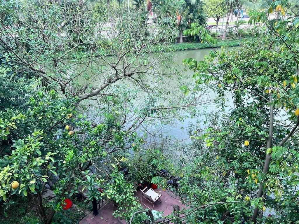 Bán biệt thự đơn lập khu hoa anh đào vinhomes riverside long biên dt 300m mặt tiền 9,5m giá 150 tỷ