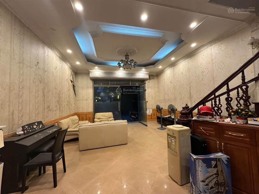 Bán gấp giá rẻ nhà phân lô đại kim  định công ô tô tránh kinh doanh dt 90m4tmt 6m giá 28 tỷ