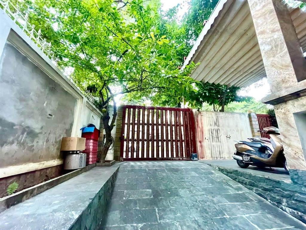 Bán biệt thự bán đảo linh đàm, hoàng liệt khu vip cho nhà siêu giàu dt 255m, mt 12m giá 80 tỷ