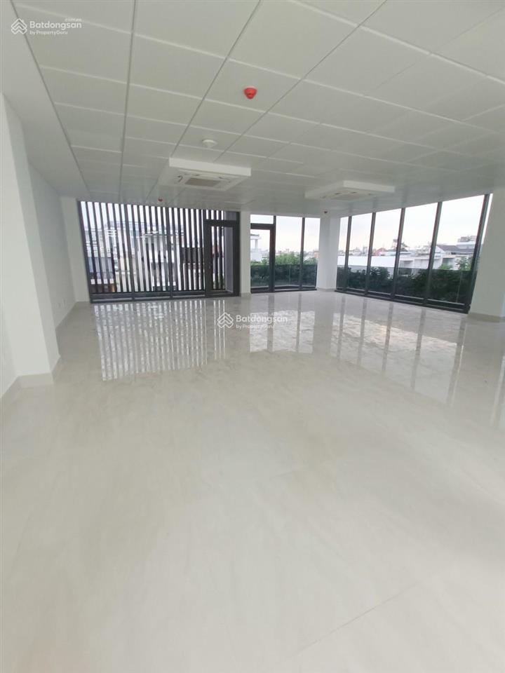 Bán nhà siêu vị trí mặt tiền hoa mai  dt 8x18m  4 tầng  giá bán 52 tỷ tl  tin thật 100%