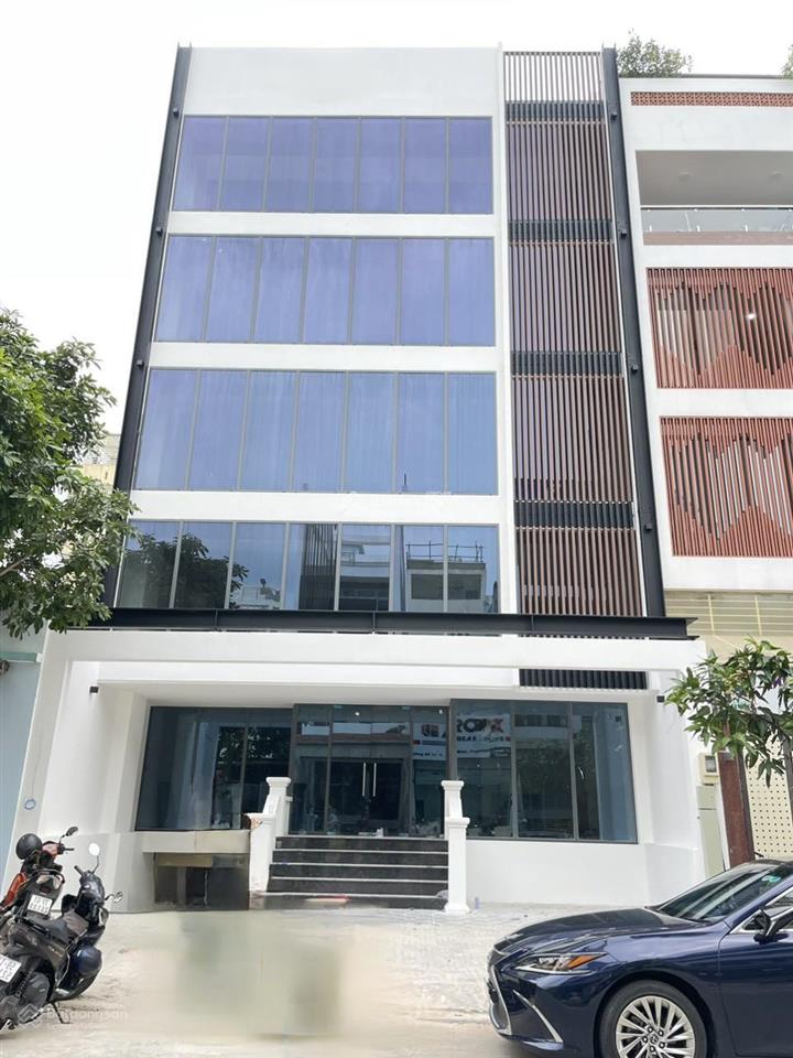 Bán nhà siêu vị trí mặt tiền hoa mai  dt 8x18m  4 tầng  giá bán 52 tỷ tl  tin thật 100%