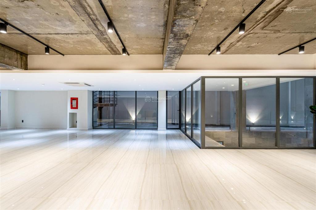 Bán nhà đường đào duy anh phú nhuận  dt 16x17m  ct hầm 7 tầng  hđt 300tr  gía 54 tỷ