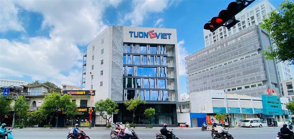 Bán nhà đường ung văn khiêm p25 bình thạnh  diện tích 20x25m  hầm 8lầu  hđt 650tr  giá 110tỷ