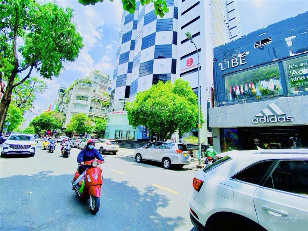 Bán nhà siêu vị trí mặt tiền nguyễn trãi ngang 8x27m ngã sáu phù đổng giá nhỉnh 70 tỷ
