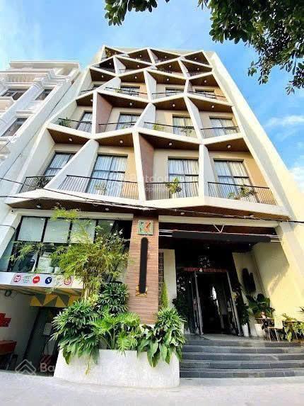 Ngộp bank bán gấp nhà nguyễn bỉnh khiêm q1  12x15m  4 tầng  hđt 100tr/tháng  giá 35 tỷ