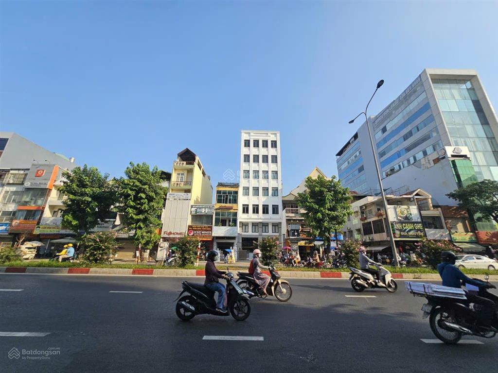 Bán tòa nhà bulding đường cộng hòa tân bình  diện tích 7x30m  kc 6 tầng  hđt 150tr  giá 35 tỷ