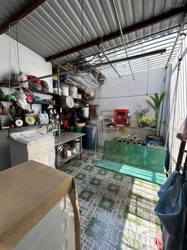 Nhà đẹp 1 trệt 1 lầu xây kiên cố cạnh chợ củ chi đường nguyễn văn khạ dt5x16 shr giá 1 tỷ 3