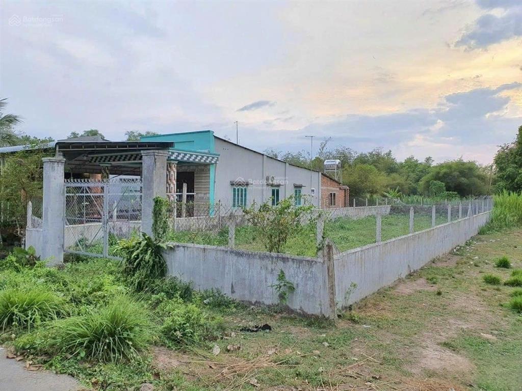 Bán đất vườn có thổ 12x51= 617m2 có 140m2 thổ đường nguyễn thị rành xã phước hiệp shr giá 2tr4/m2