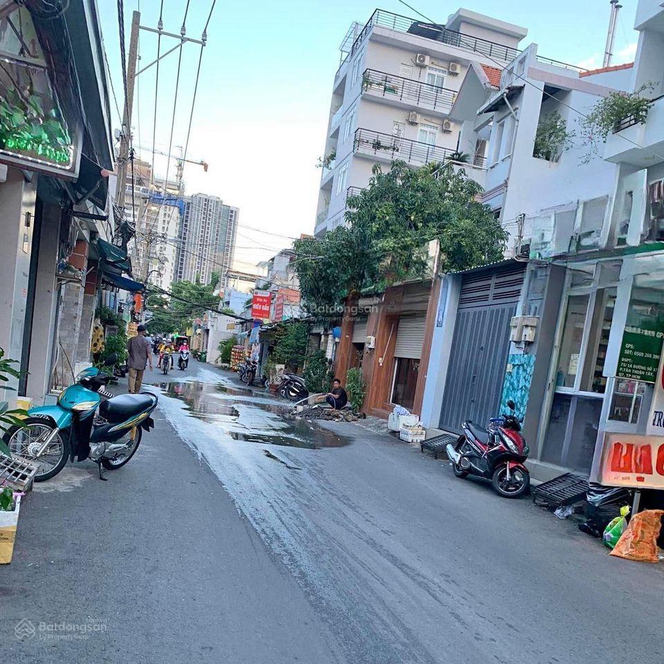 Nhà trệt lầu xây kiên cố, hoàn công đủ đường trần văn mười hóc môn 4x15 tổng 64m2 sổ riêng