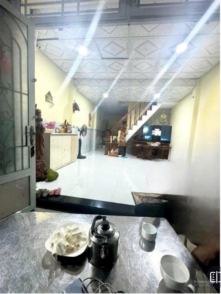 Nhà trệt lầu xây kiên cố, hoàn công đủ đường trần văn mười hóc môn 4x15 tổng 64m2 sổ riêng