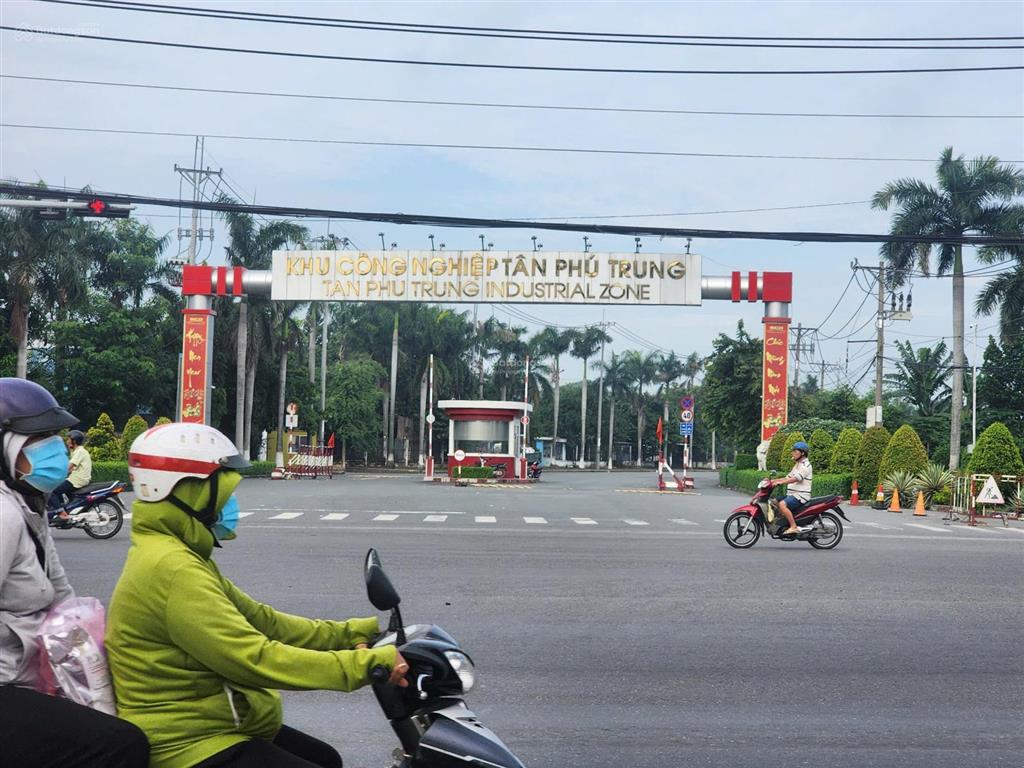 Bán mặt tiền kinh doanh ngay chợ việt kiều đường liêu bình hương 177m2(6x30) sổ riêng giá 1 tỷ 050