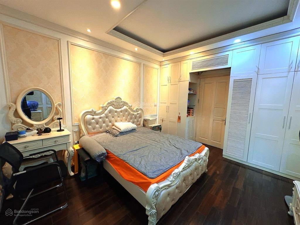 Bán nhà riêng thái hà, tây sơn, ô tô 4 chỗ đỗ cổng, 60m2 dân xây 4 tầng, 4pn giá 15,8 tỷ có tl