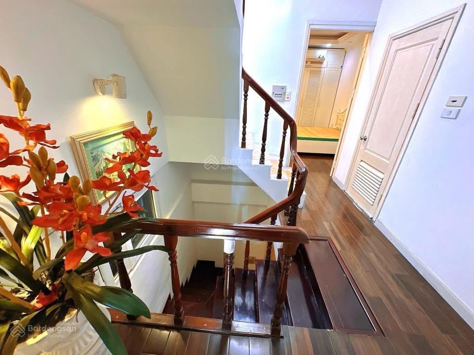 Bán nhà riêng thái hà, tây sơn, ô tô 4 chỗ đỗ cổng, 60m2 dân xây 4 tầng, 4pn giá 15,8 tỷ có tl