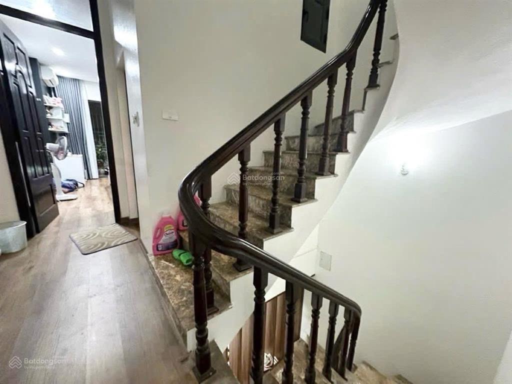 Bán nhà yên hoà nguyễn khang,mặt ngõ thẳng tắp,30m ra phố,dân xây chắc ,ở ngay, 55m2 giá 15,28 tỷ