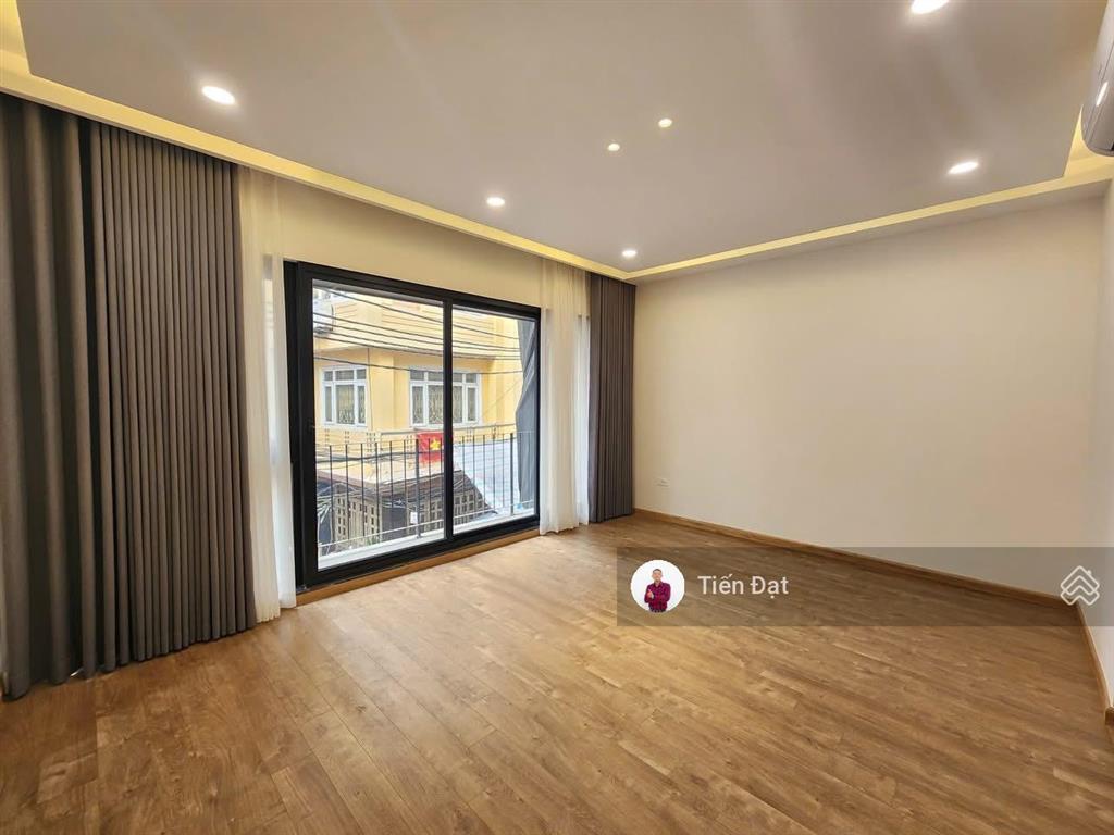 Bán nhà phố võng thị tây hồ, phân lô ,gara ô tô, kdoanh, 50m2, nhà 6t tm, dân xây kcbt giá 21,8 tỷ.