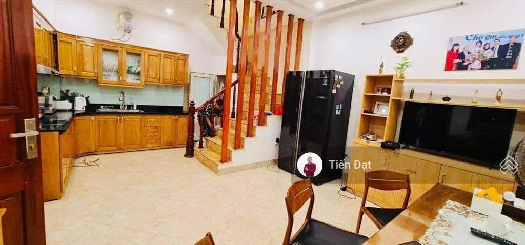 Bán nhà đào tấn lotte  lõi ba đình  nhà 5 tầng  mặt tiền rộng mới đẹp ở ngay giá hợp lý nhất khu