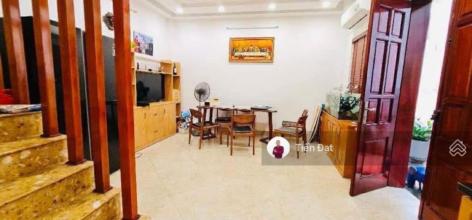 Bán nhà đào tấn lotte  lõi ba đình  nhà 5 tầng  mặt tiền rộng mới đẹp ở ngay giá hợp lý nhất khu