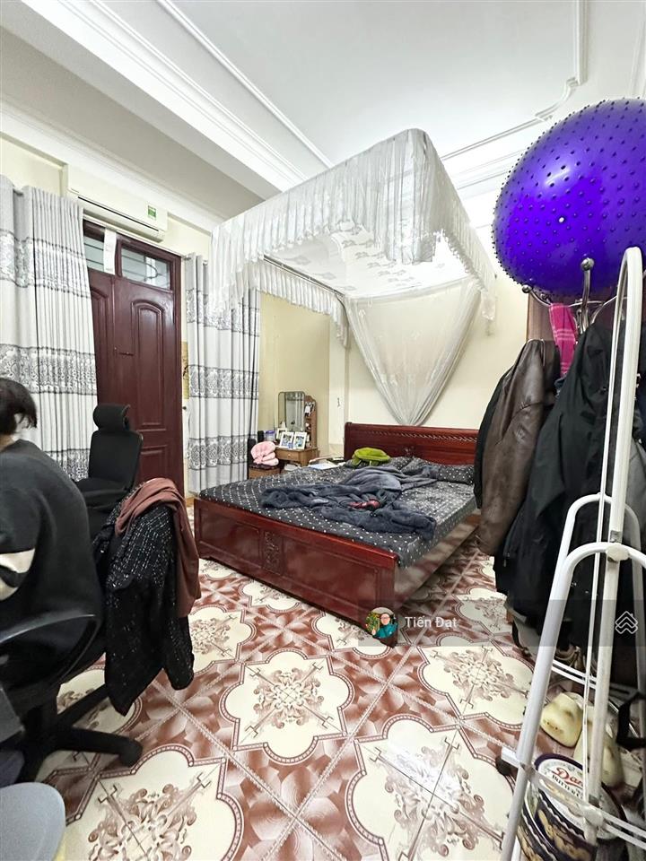 Bán nhà yên lãng 50m2 giá 13,99 tỷ nhà dân xây cực kỳ kiên cố chắc chắn  đống đa trước nhà 3m