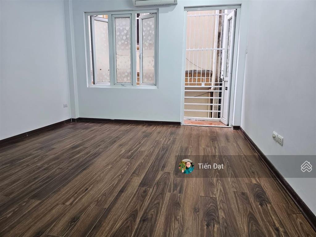 Bán nhà vĩnh phúc ba đình 5 tầng  ngõ rộng thông thoáng gần oto đủ công năng 34m2 giá 8,85 tỷ.