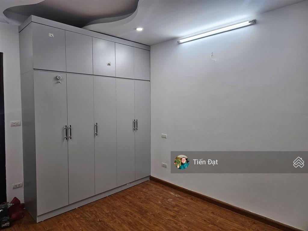 Bán nhà vĩnh phúc ba đình 5 tầng  ngõ rộng thông thoáng gần oto đủ công năng 34m2 giá 8,85 tỷ.