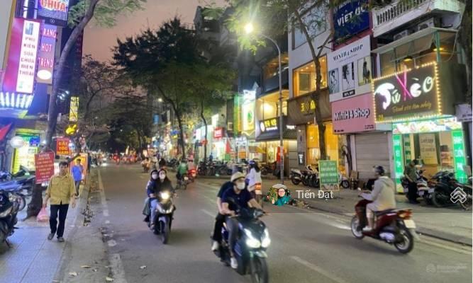 Mặt ngõ kinh doanh đường láng 60m2  ô tô tránhvào nhà  kinh doanh  2 thoáng 5 tầng giá 23,9 tỷ