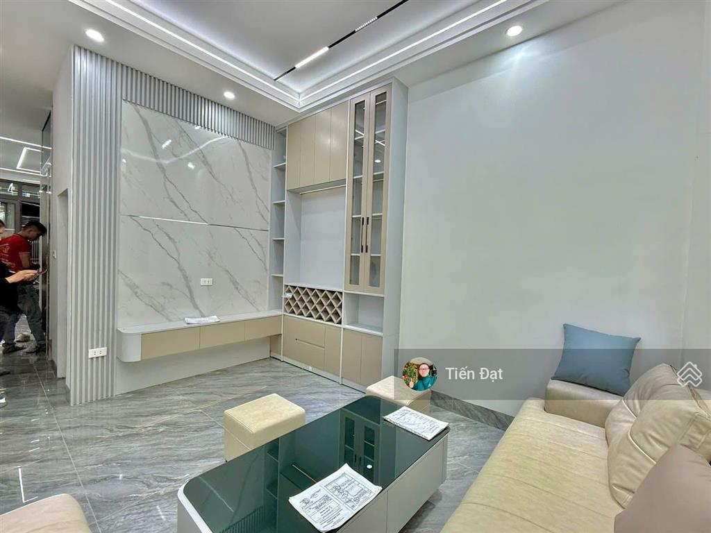 Siêu phẩm phân lô 1194 đường láng  ô tô tránh thang máy 2 thoáng vĩnh viễn 37m2/43t2 5t 15,5 tỷ