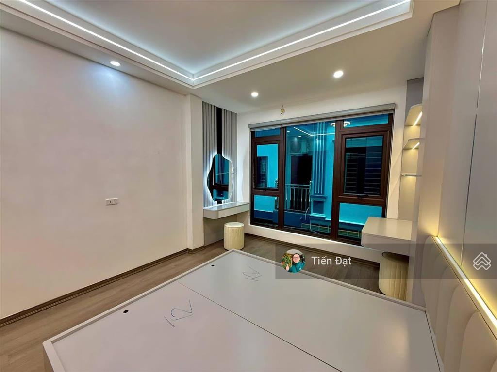 Siêu phẩm phân lô 1194 đường láng  ô tô tránh thang máy 2 thoáng vĩnh viễn 37m2/43t2 5t 15,5 tỷ