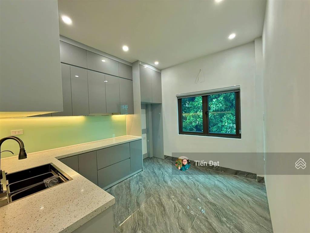 Siêu phẩm phân lô 1194 đường láng  ô tô tránh thang máy 2 thoáng vĩnh viễn 37m2/43t2 5t 15,5 tỷ