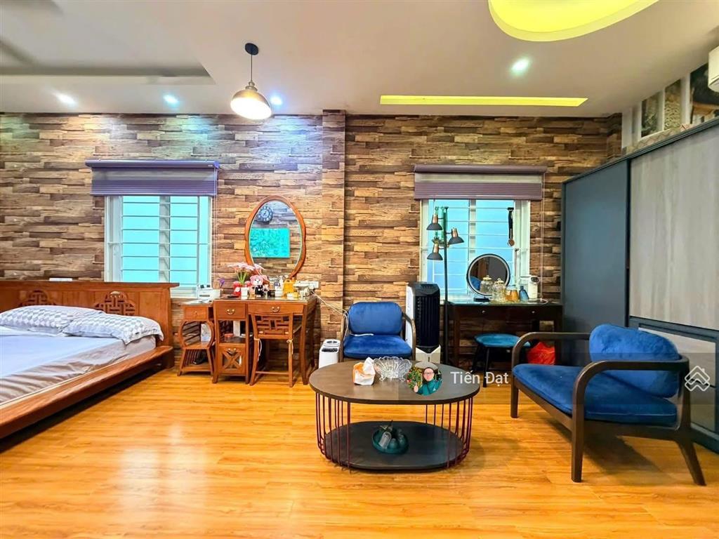 Bán nhà phạm ngọc thạch 41m2/ t2 45m2, nhà 5 tầnglô góc 2 thoáng  cách ô tô 25m, giá 12,9 tỷ