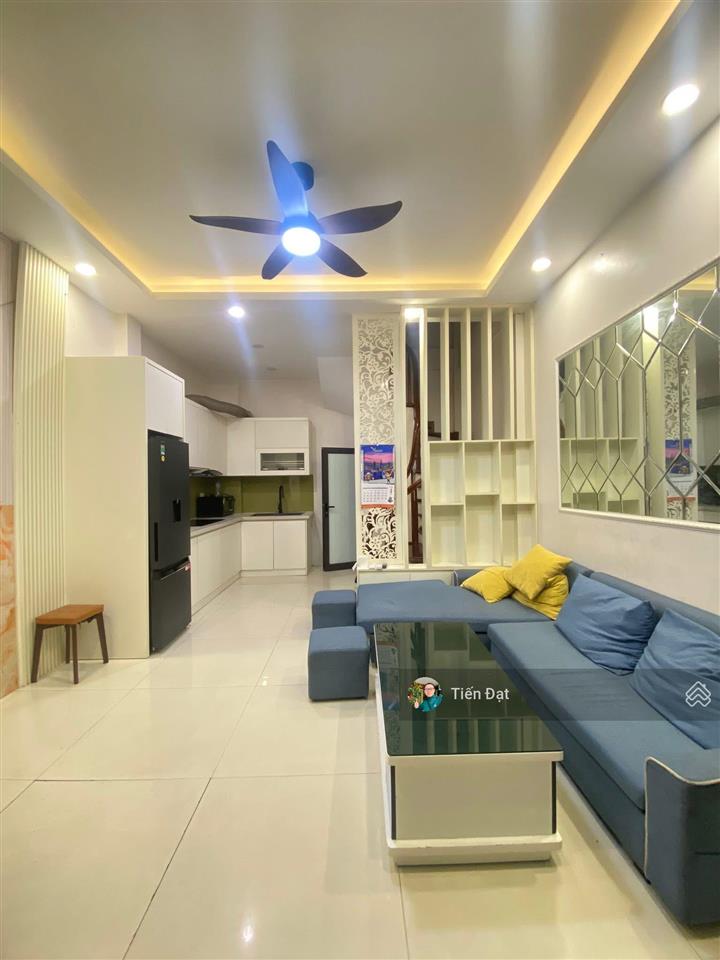 Bán nhà đội cấn  hộ khẩu ba đình  60m ra ô tô  tặng full nội thất 5 tầng 3 ngủ 30m2 giá 9,7 tỷ