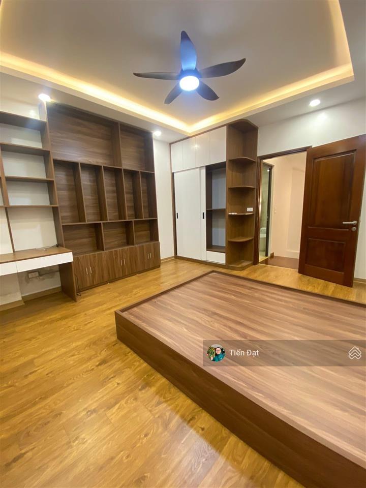 Bán nhà đội cấn  hộ khẩu ba đình  60m ra ô tô  tặng full nội thất 5 tầng 3 ngủ 30m2 giá 9,7 tỷ