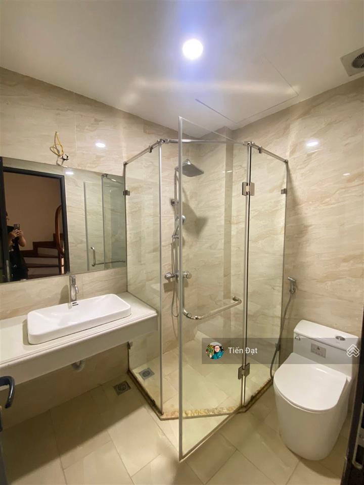 Bán nhà đội cấn  hộ khẩu ba đình  60m ra ô tô  tặng full nội thất 5 tầng 3 ngủ 30m2 giá 9,7 tỷ