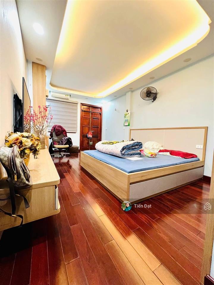 Bán nhà tôn đức thắng quan thổ 1 45m2 nhà 5 tầng  giá 14,5 tỷ lô góc mặt ngõ thông kinh doanh