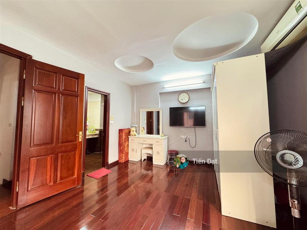 Bán nhà xã đàn ngã năm ô chợ dừa mới đẹp 10m ra phố lô góc  ngõ thông 35m2 6 tầng giá 12,3 tỷ