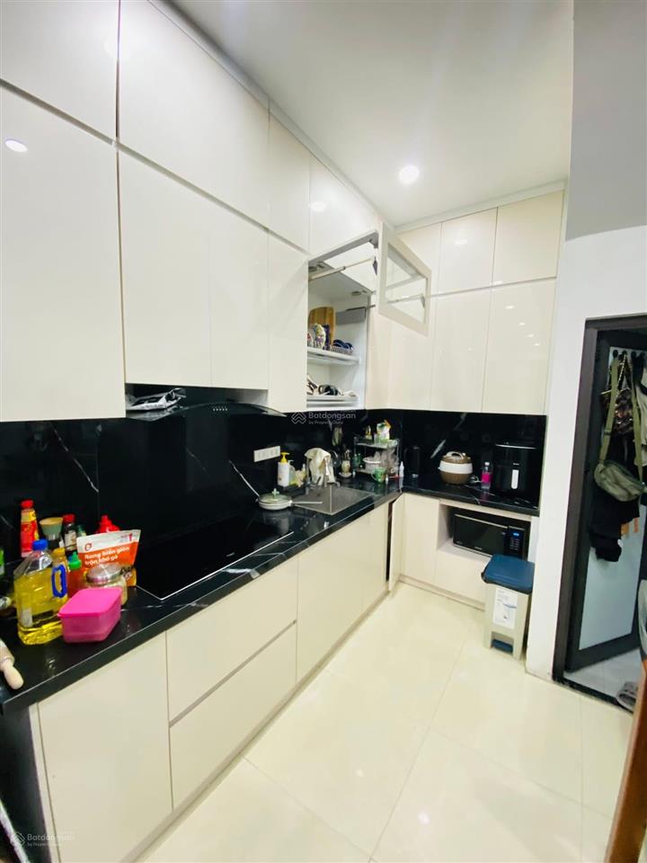 Bán nhà mới đường láng, 39m 5 tầng thiết kế hiện đại ở ngay, full nội thất, giá 11,5 tỷ