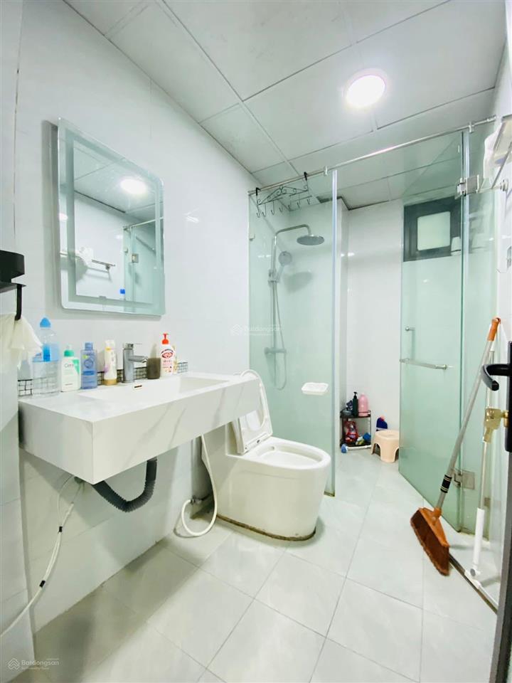 Bán nhà mới đường láng, 39m 5 tầng thiết kế hiện đại ở ngay, full nội thất, giá 11,5 tỷ
