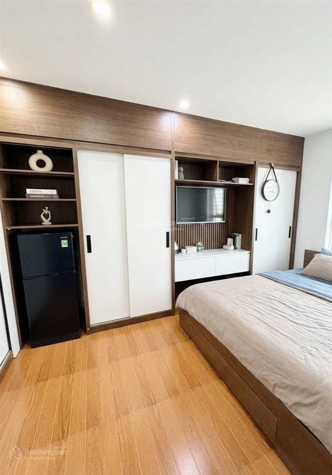 Bán nhà riêng ngõ 113 vĩnh hồ thái thịnh, 48m2x5t, 20m ra ô tô tránh, lô góc 3 thoáng vv giá 11 tỷ.