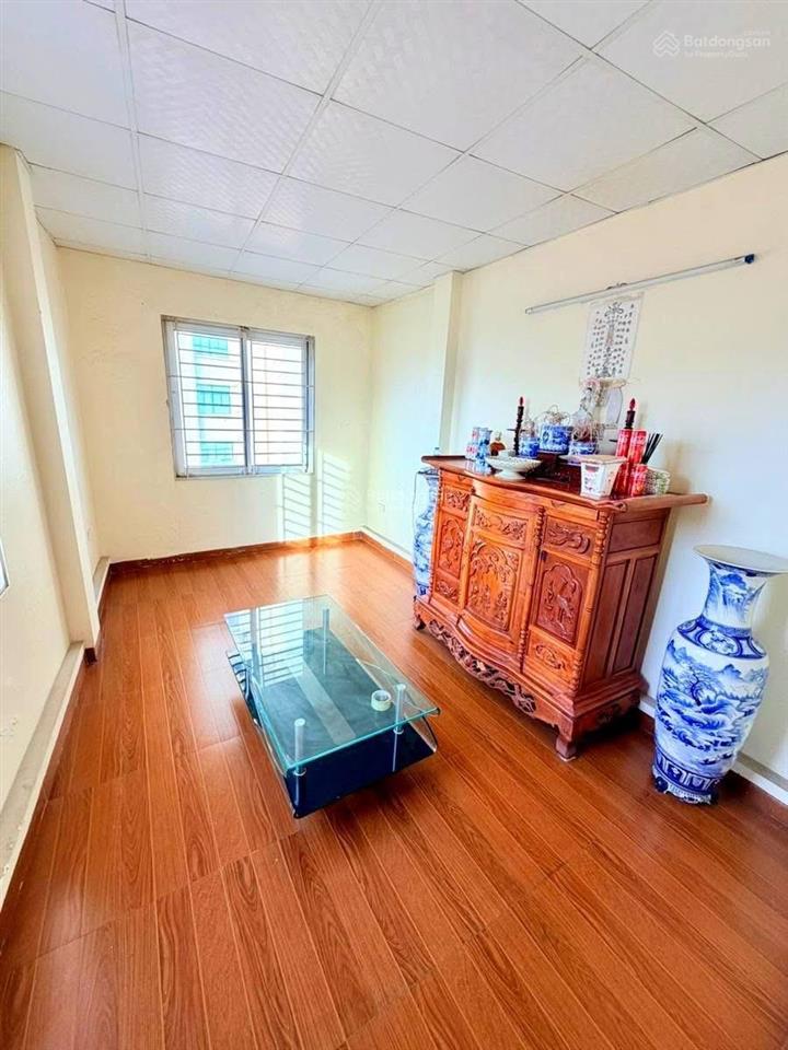 Bán nhà riêng ngõ 113 vĩnh hồ thái thịnh, 48m2x5t, 20m ra ô tô tránh, lô góc 3 thoáng vv giá 11 tỷ.