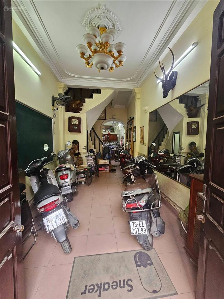 Bán nhà nguyễn lương bằng gần hồ đắc di, dt 39,8m², nhà 5 tầng, dân xây, ngõ thông, giá 10,5 tỷ.