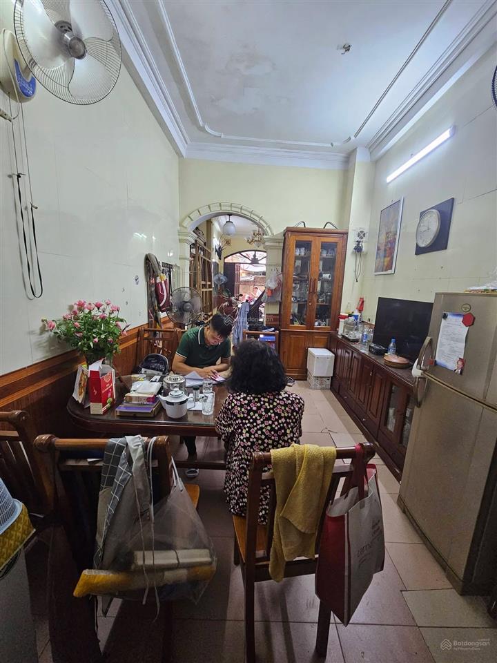 Bán nhà nguyễn lương bằng gần hồ đắc di, dt 39,8m², nhà 5 tầng, dân xây, ngõ thông, giá 10,5 tỷ.