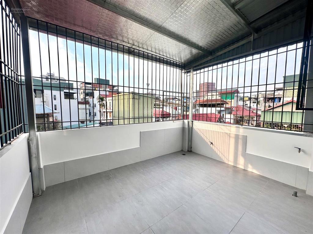 Bán nhà tam khương tôn thât tùng đống đa 43m2x5t 6 ngủ  3 thoáng kcbt  full đồ  giá 12 tỷ.