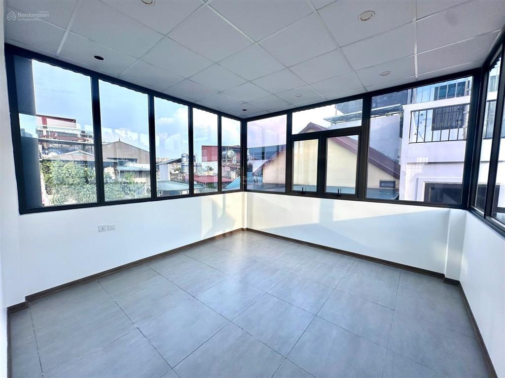 Bán nhà tam khương tôn thât tùng đống đa 43m2x5t 6 ngủ  3 thoáng kcbt  full đồ  giá 12 tỷ.